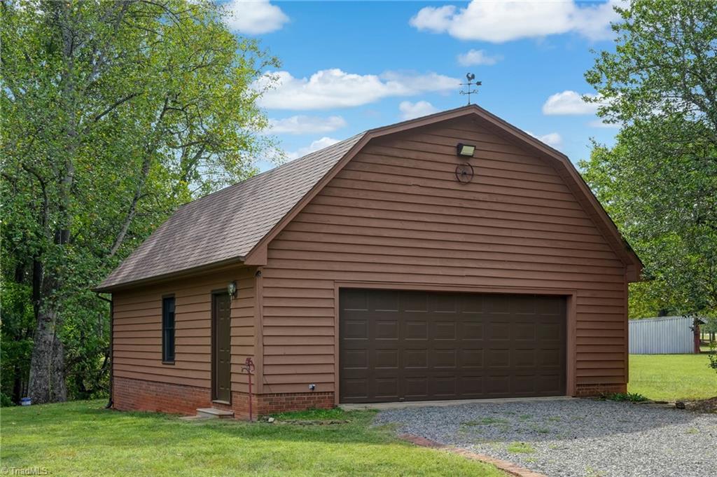1203 Brooks Road Reidsville, NC 27320 - Photo 2 of 49 Gallery Image 2