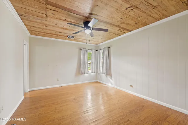 $189,999 | 407 North Hebert Avenue, Kaplan, LA 70548