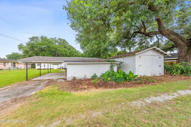 $189,999 | 407 North Hebert Avenue, Kaplan, LA 70548