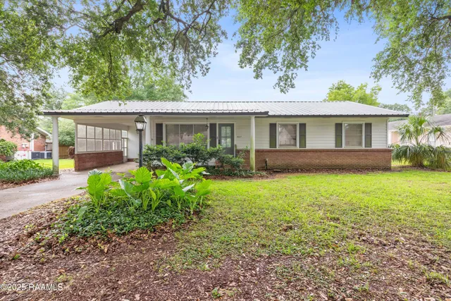 $189,999 | 407 North Hebert Avenue, Kaplan, LA 70548