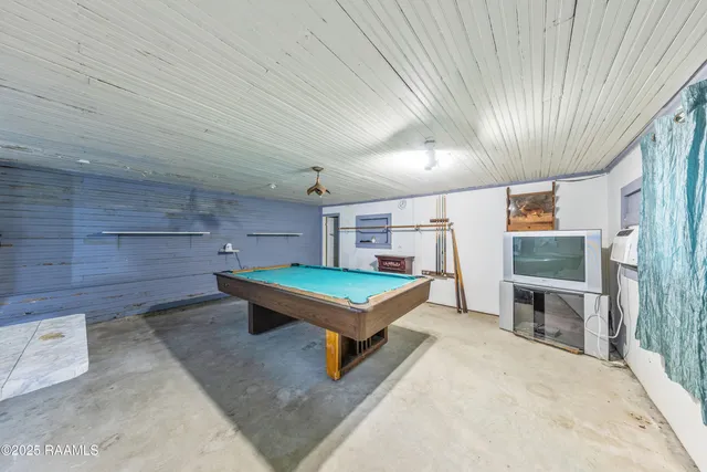 $189,999 | 407 North Hebert Avenue, Kaplan, LA 70548