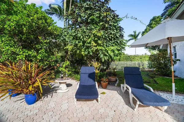 $6,500 | 1012 Southwest 156th Avenue, Pembroke Pines, FL 33027