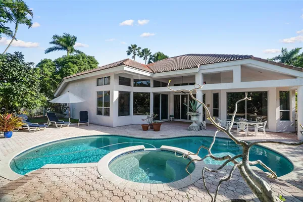 $6,500 | 1012 Southwest 156th Avenue, Pembroke Pines, FL 33027