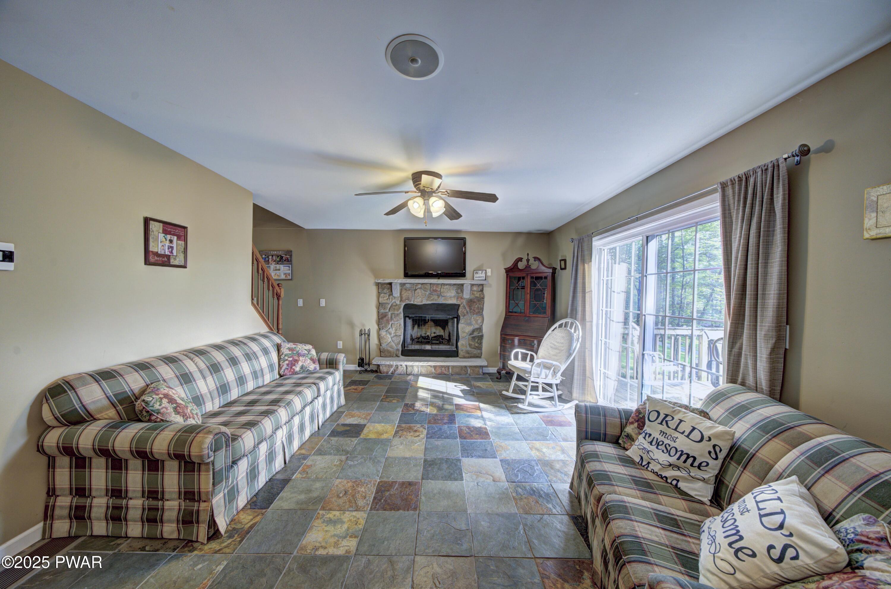 132 Spruce Road Tafton, PA 18464 - Photo 12 of 57 Living Room