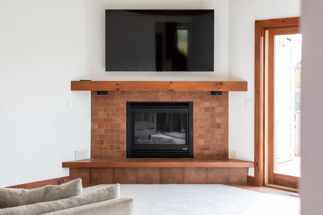 $1,599,000 | 4230 Dalby Road, Black Earth, WI 53515