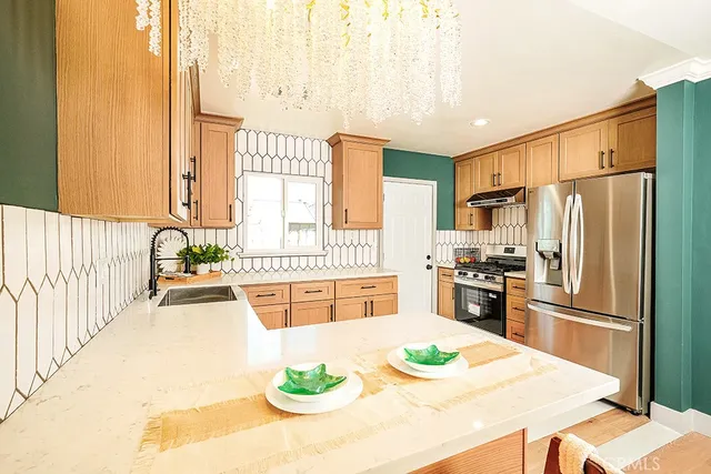 $1,399,999 | 1243 East Almond Avenue, Orange, CA 92866