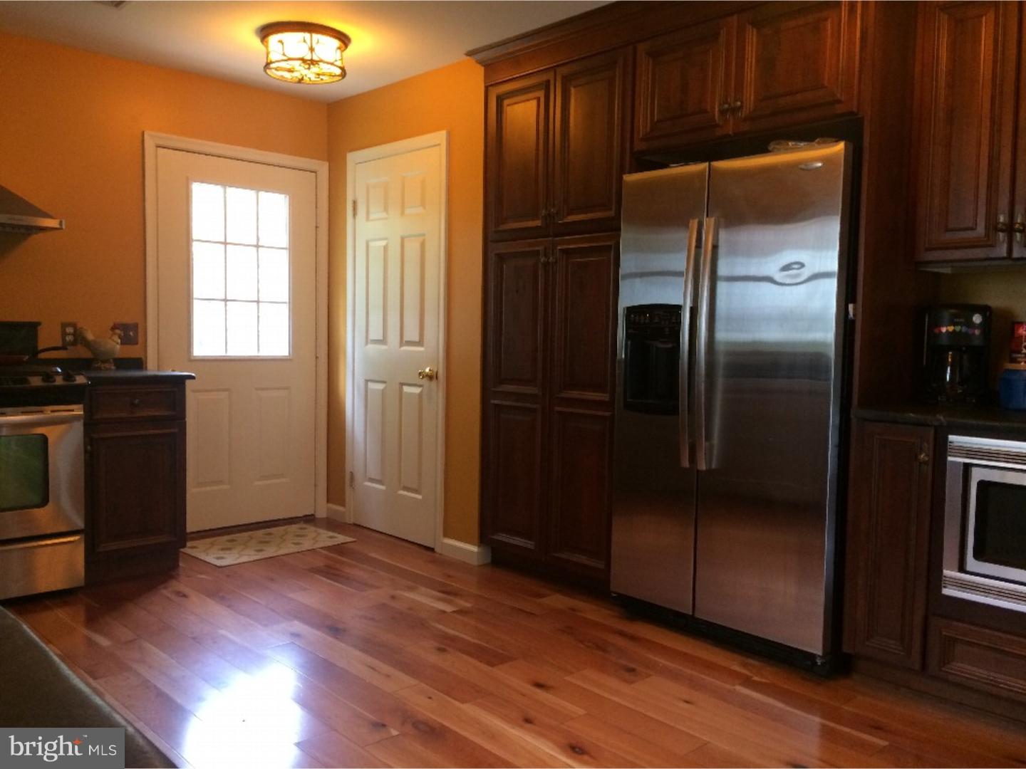 210 Spruce Road Flourtown, PA 19031 - Photo 2 of 6