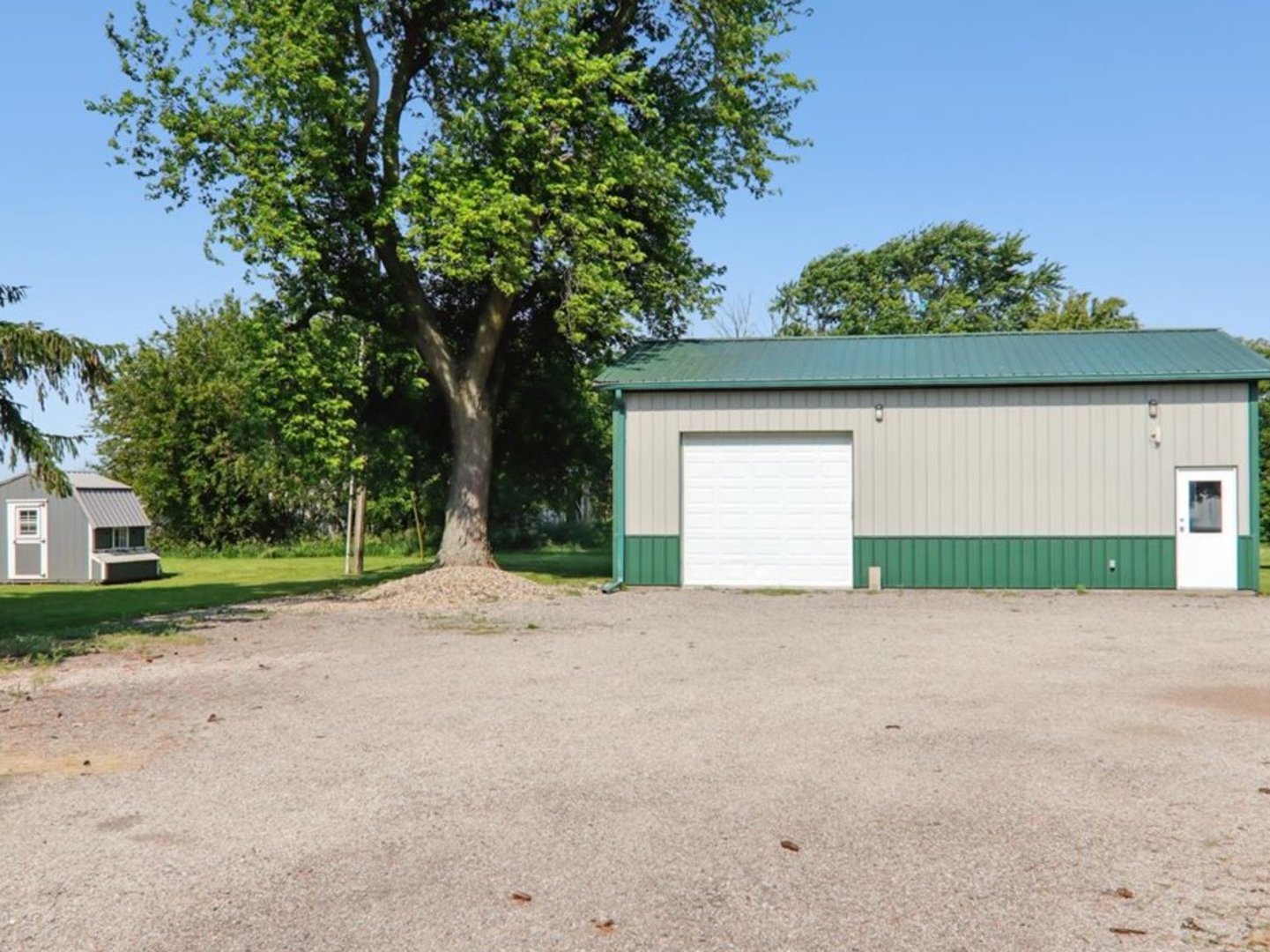 3170 North 900 East Road Farmer City, IL 61842 - Photo 2 of 17