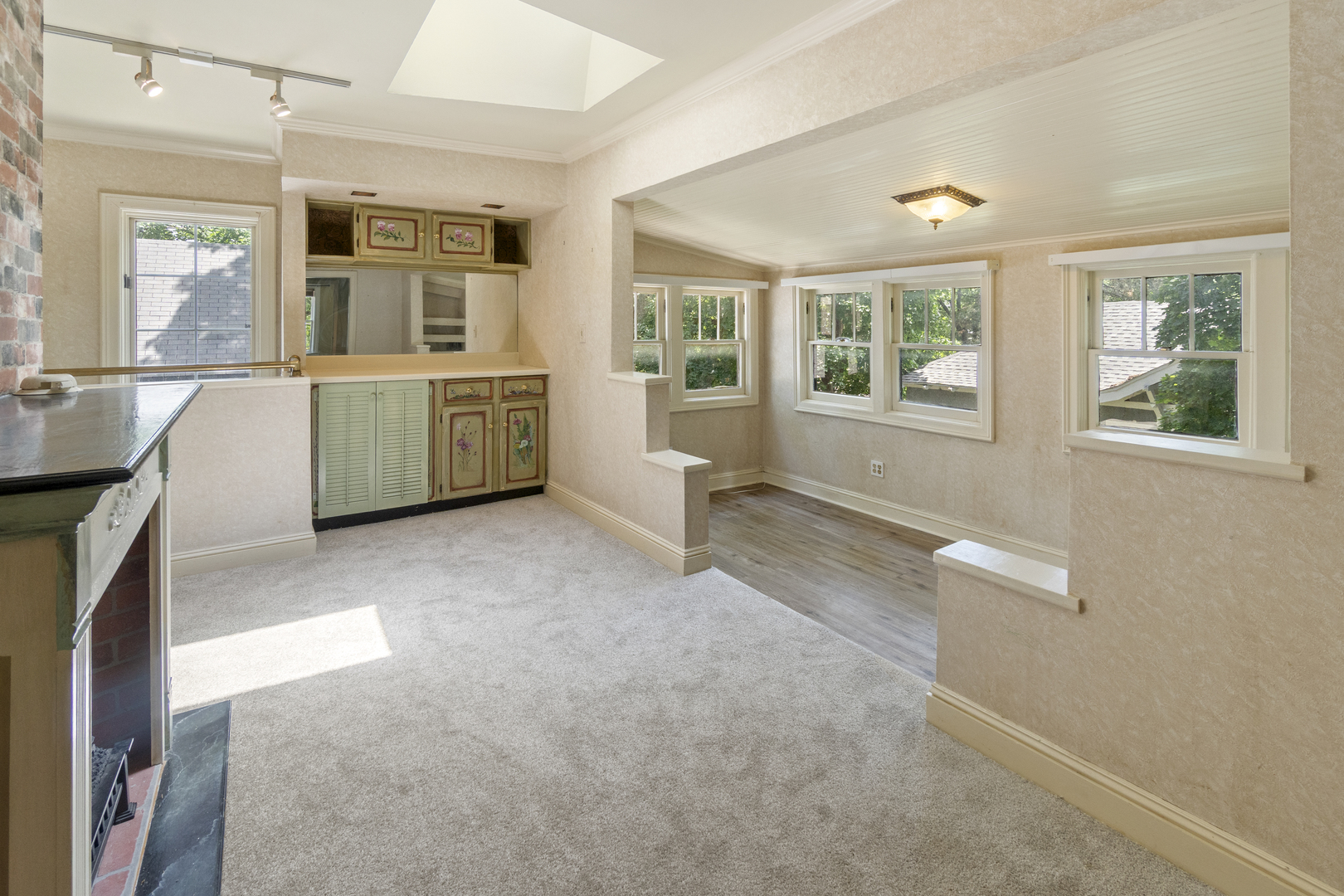 509 North Spring Street Elgin, IL 60120 - Photo 30 of 48