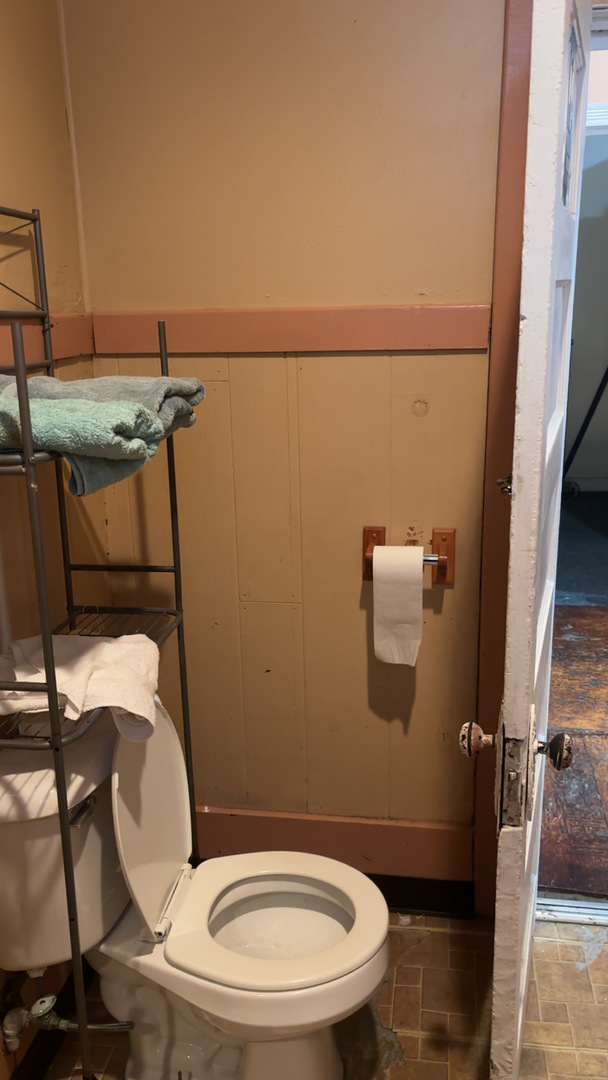 3510 West 63rd Street Chicago, IL 60629 - Photo 8 of 35