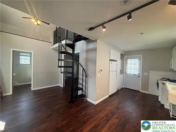 $1,500 | 22 Newport Avenue, Northampton, PA 18067