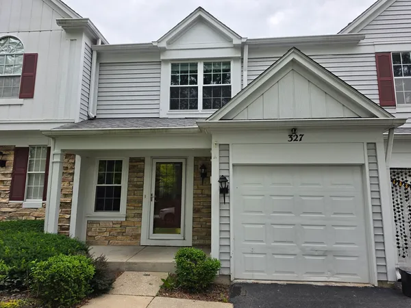 $2,399 | 327 Shadybrook Lane, Aurora, IL 60504