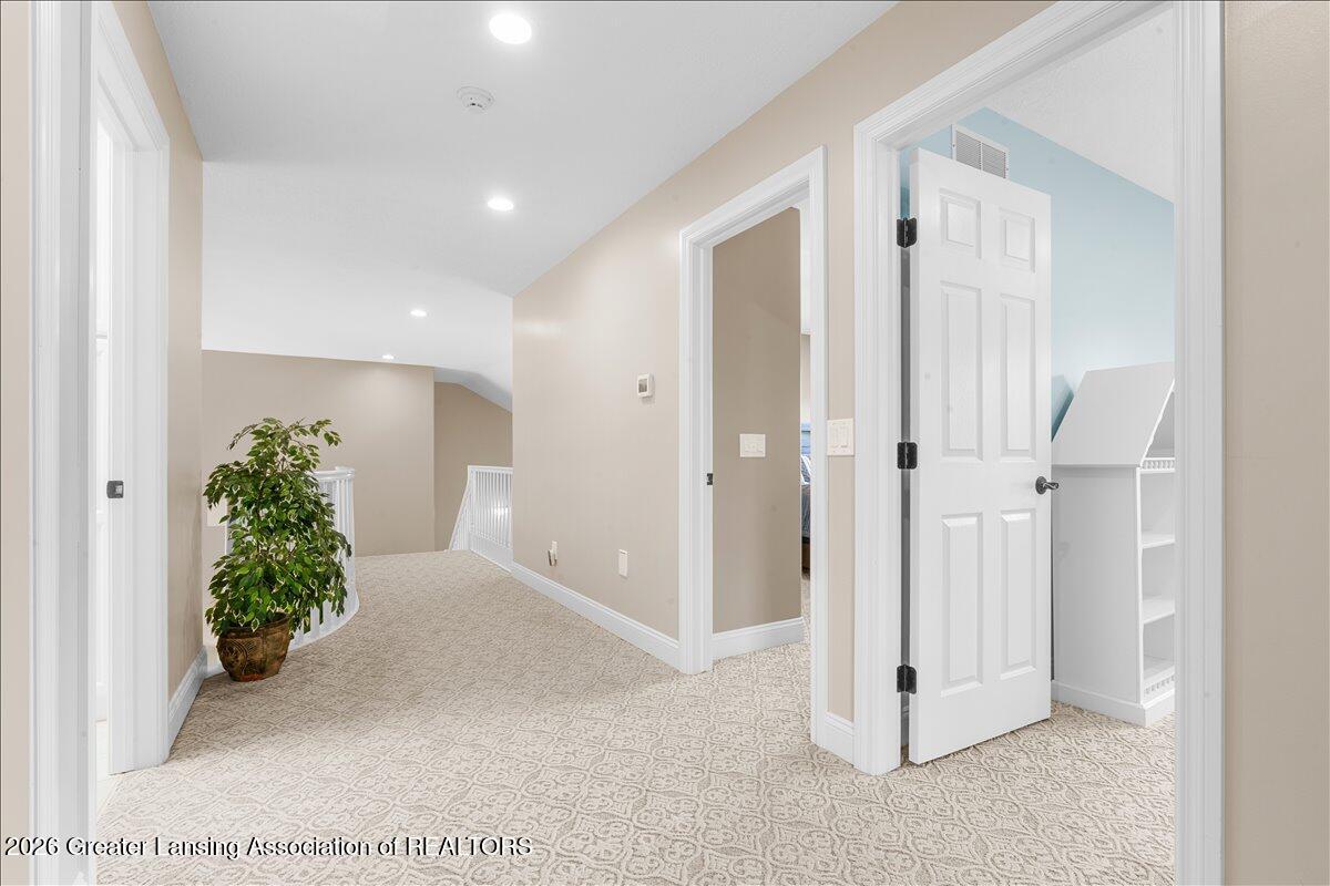 410 West Spring Meadows Lane Dewitt, MI 48820 - Photo 37 of 89 045-Media Jett - 81