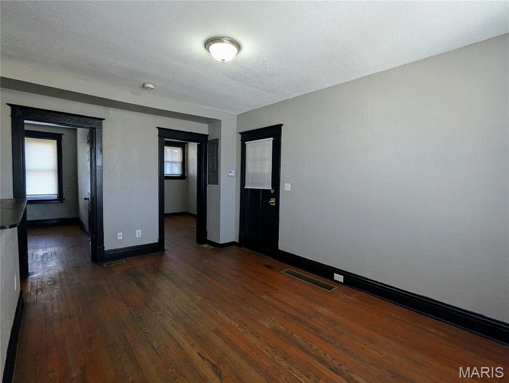 3900 Ray Avenue St. Louis, MO 63116 - Photo 15 of 36