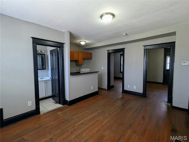 $1,645,000 | 3900 Ray Avenue, St. Louis, MO 63116