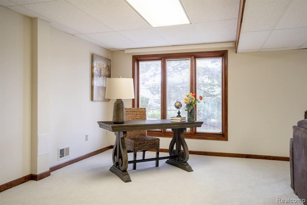 874 Green View Court Rochester Hills, MI 48307 - Photo 25 of 33 Gallery Image 25