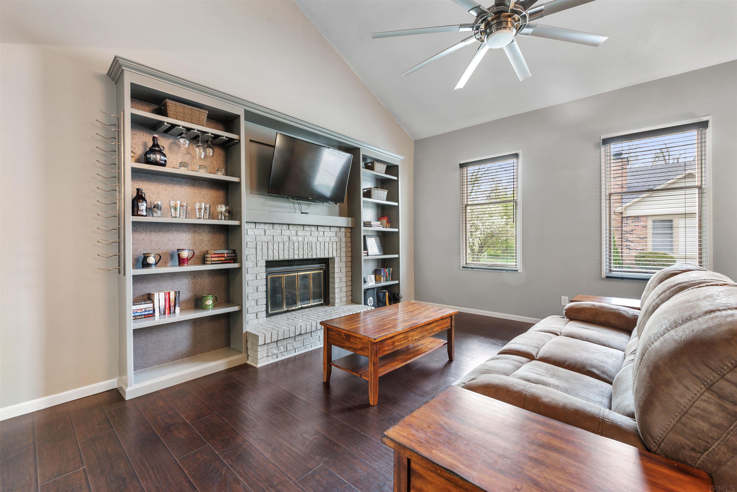 5121 Pinebrook Drive Fort Wayne, IN 46804 - Photo 6 of 32
