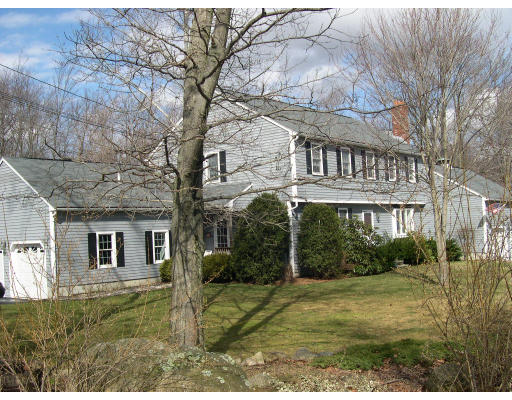 4 A Carpenter Hill Road, Unit 4A Mendon, MA 01756 - Photo 1 of 12 Gallery Image 1