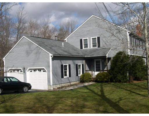4 A Carpenter Hill Road, Unit 4A Mendon, MA 01756 - Photo 2 of 12 Gallery Image 2