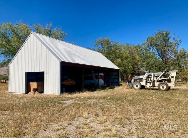 $129,900 | 1476 South 2200 East, Malta, ID 83342