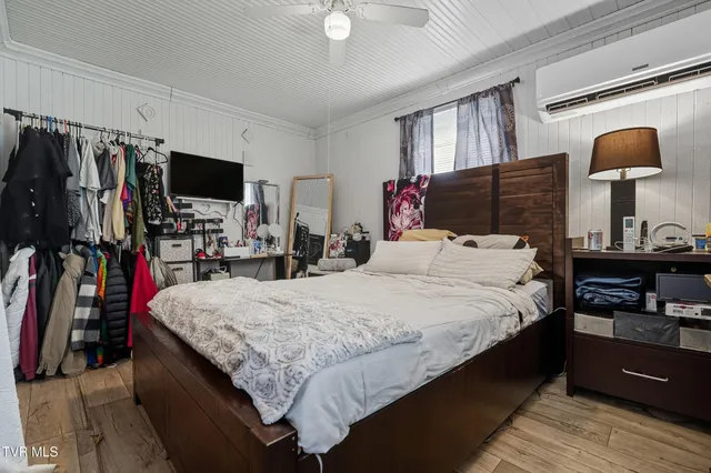 $130,000 | 241 Page Town Road, Saltville, VA 24370