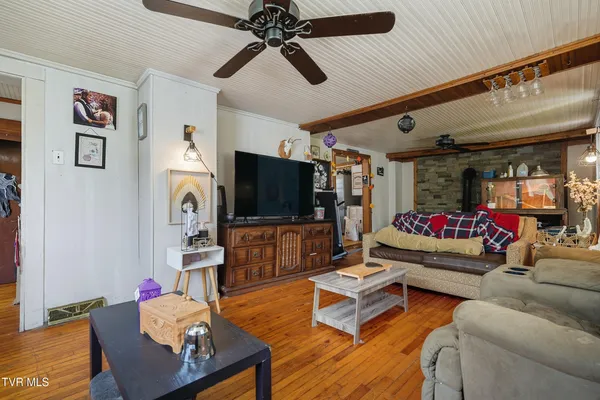 $128,500 | 241 Page Town Road, Saltville, VA 24370