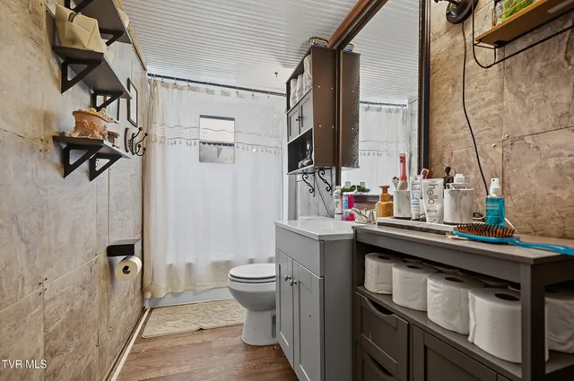 $130,000 | 241 Page Town Road, Saltville, VA 24370