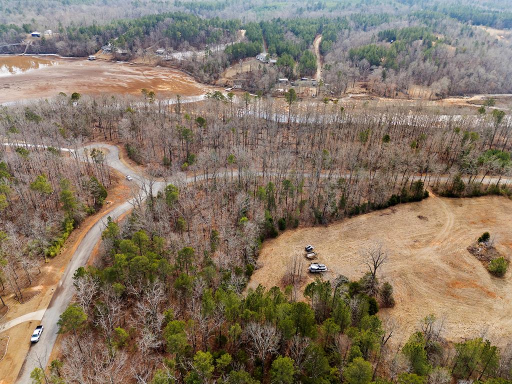 504 Terrapin Pointe Road Hodges, SC 29653 - Photo 1 of 3