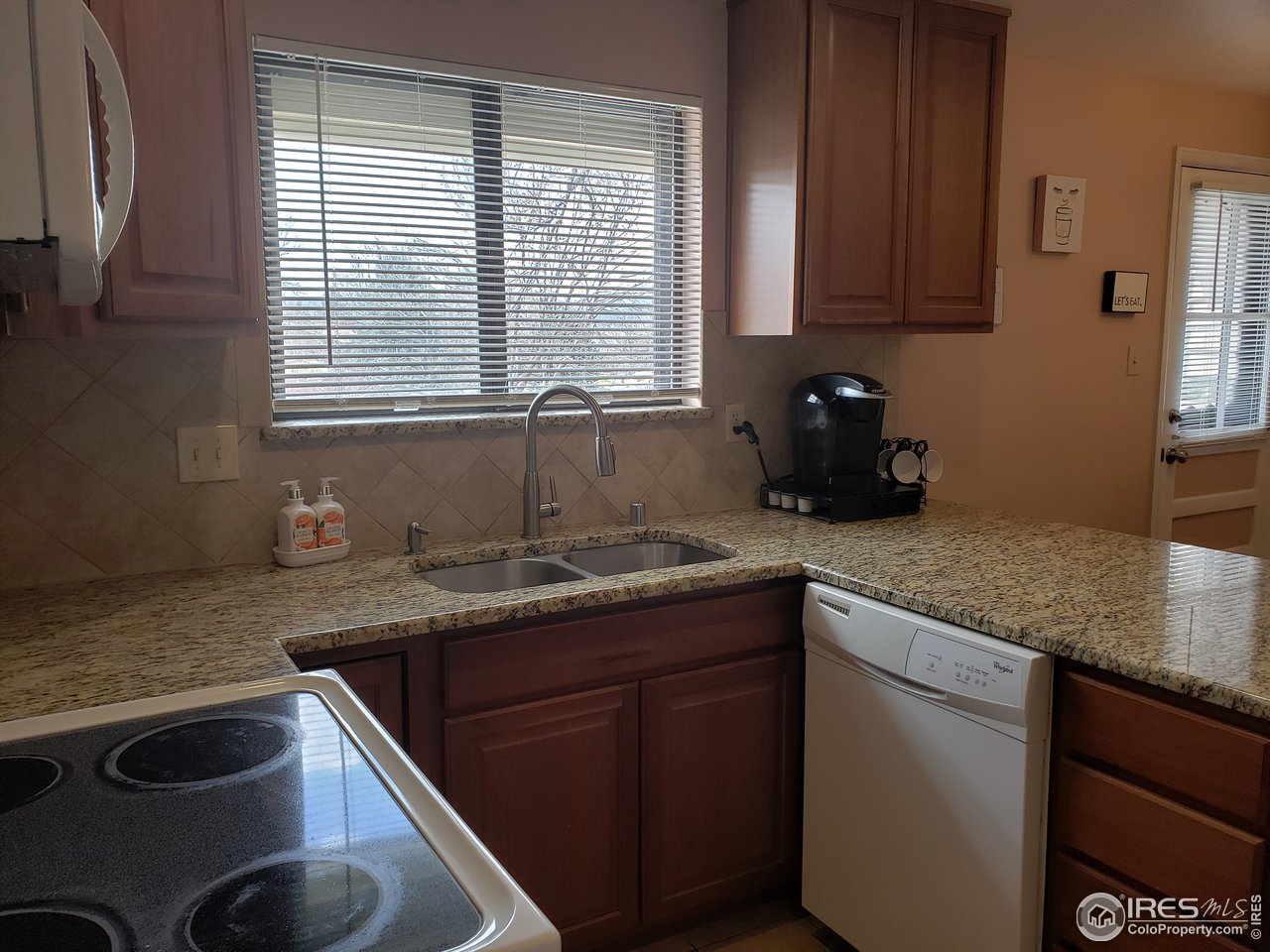 1107 Fordham Street Longmont, CO 80503 - Photo 9 of 39
