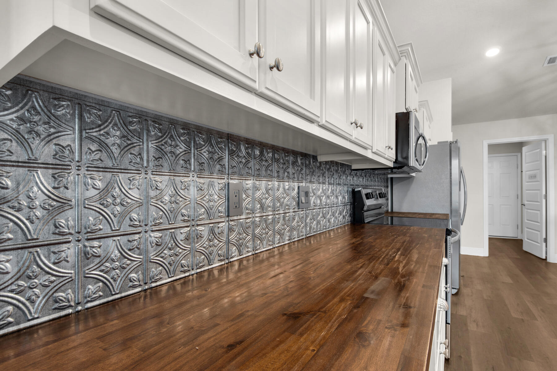 2017 Broad Street Crestview, FL 32536 - Photo 11 of 49 2017 Broad St_20250929_70