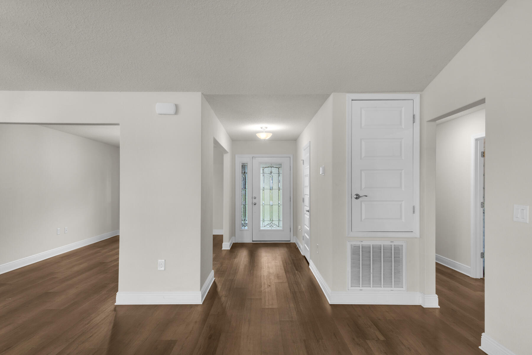 2017 Broad Street Crestview, FL 32536 - Photo 13 of 49 2017 Broad St_20250929_30