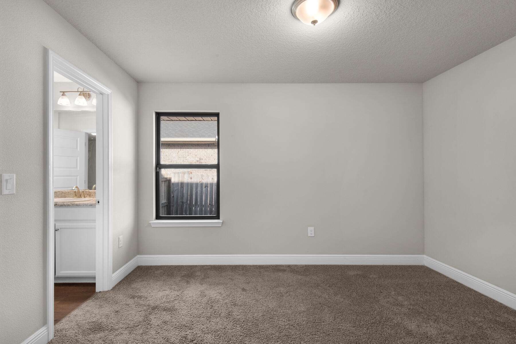 2017 Broad Street Crestview, FL 32536 - Photo 23 of 49 2017 Broad St_20250929_130