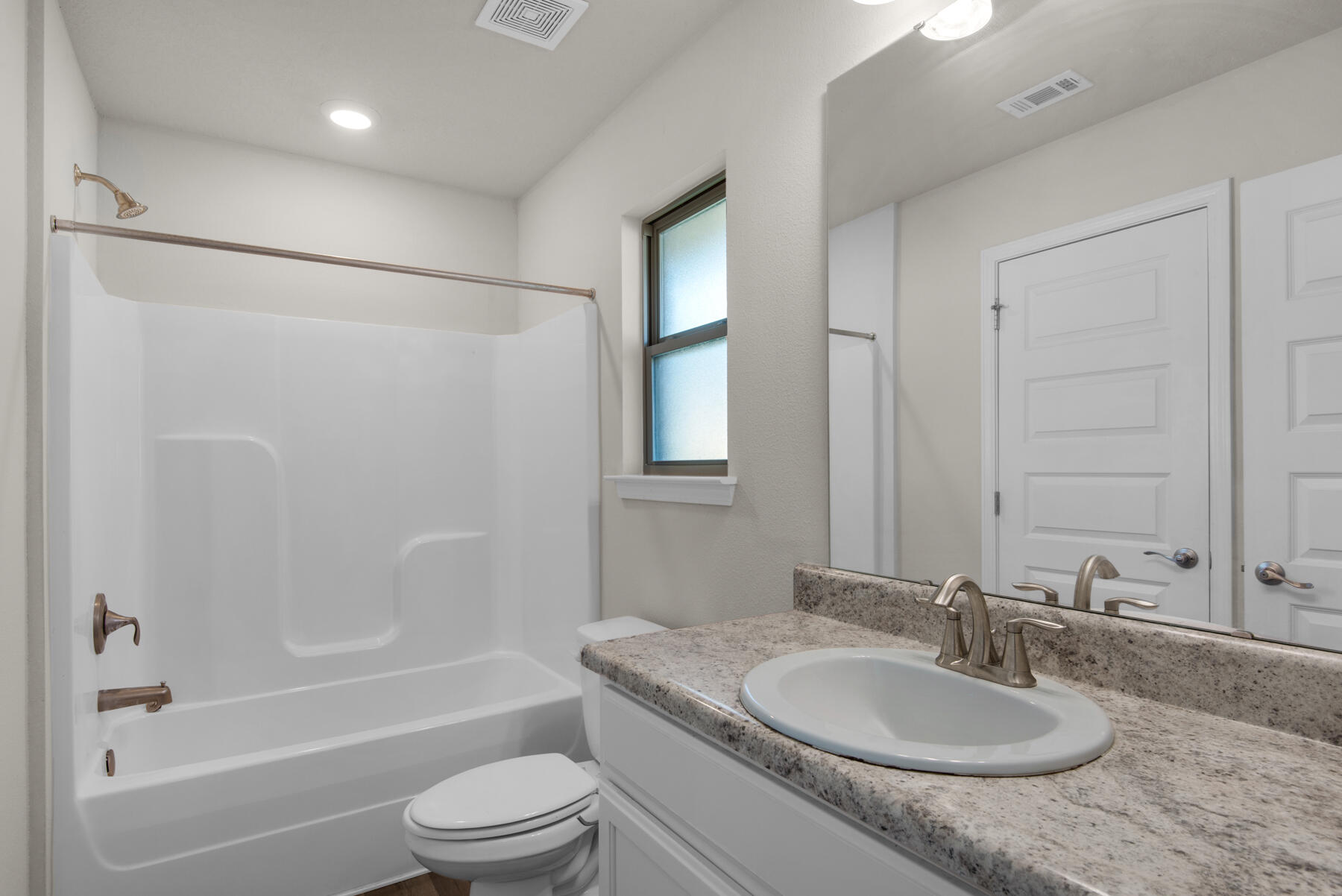 2017 Broad Street Crestview, FL 32536 - Photo 26 of 49 2017 Broad St_20250929_145