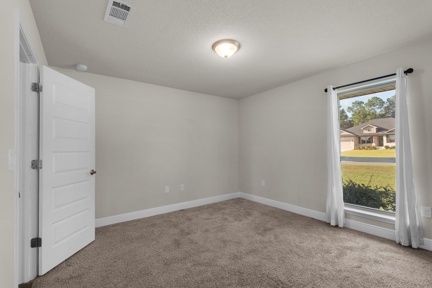 2017 Broad Street Crestview, FL 32536 - Photo 27 of 49 2017 Broad St_20250929_150