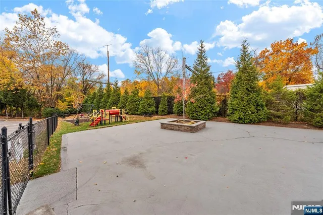 a view of city street