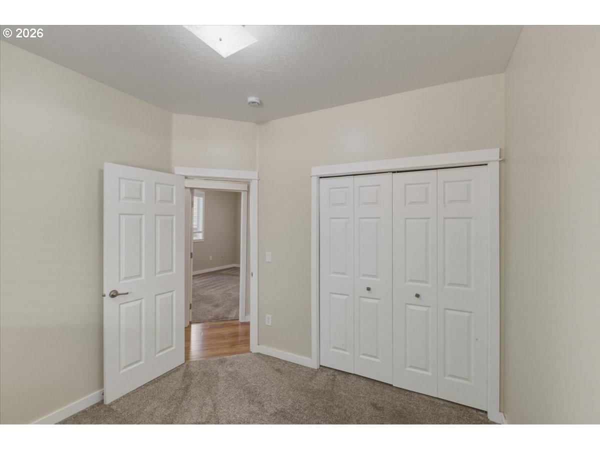 900 Northeast Trinity Street Albany, OR 97322 - Photo 17 of 25