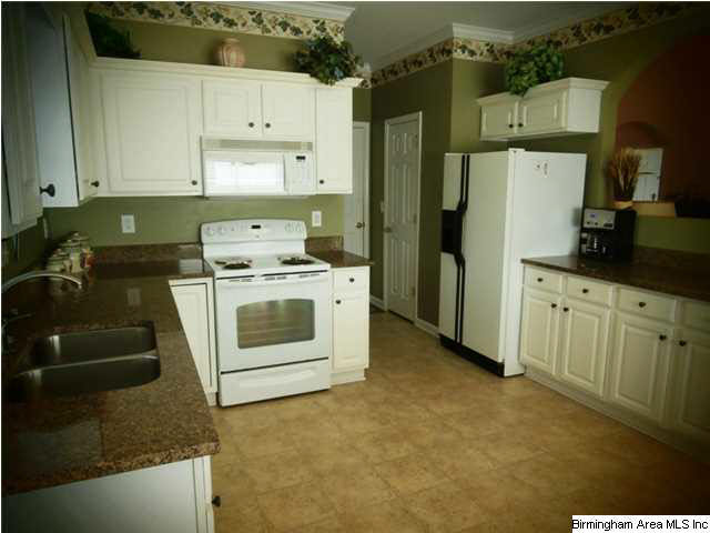 663 Clearview Road Hoover, AL 35226 - Photo 12 of 28