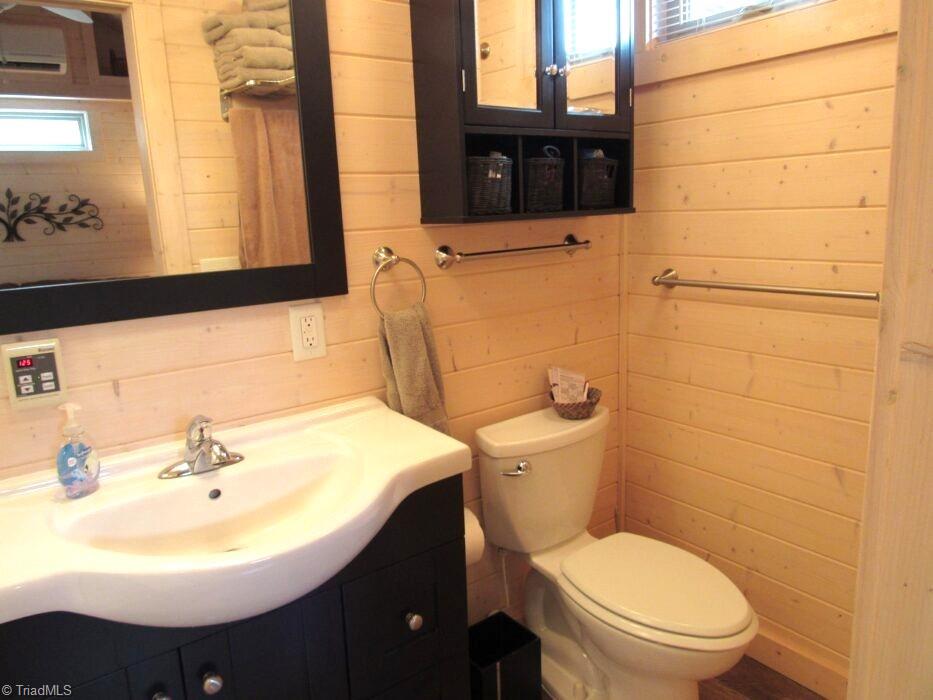 2524 Edmonds Road, Unit 62 Galax, VA 24333 - Photo 6 of 17