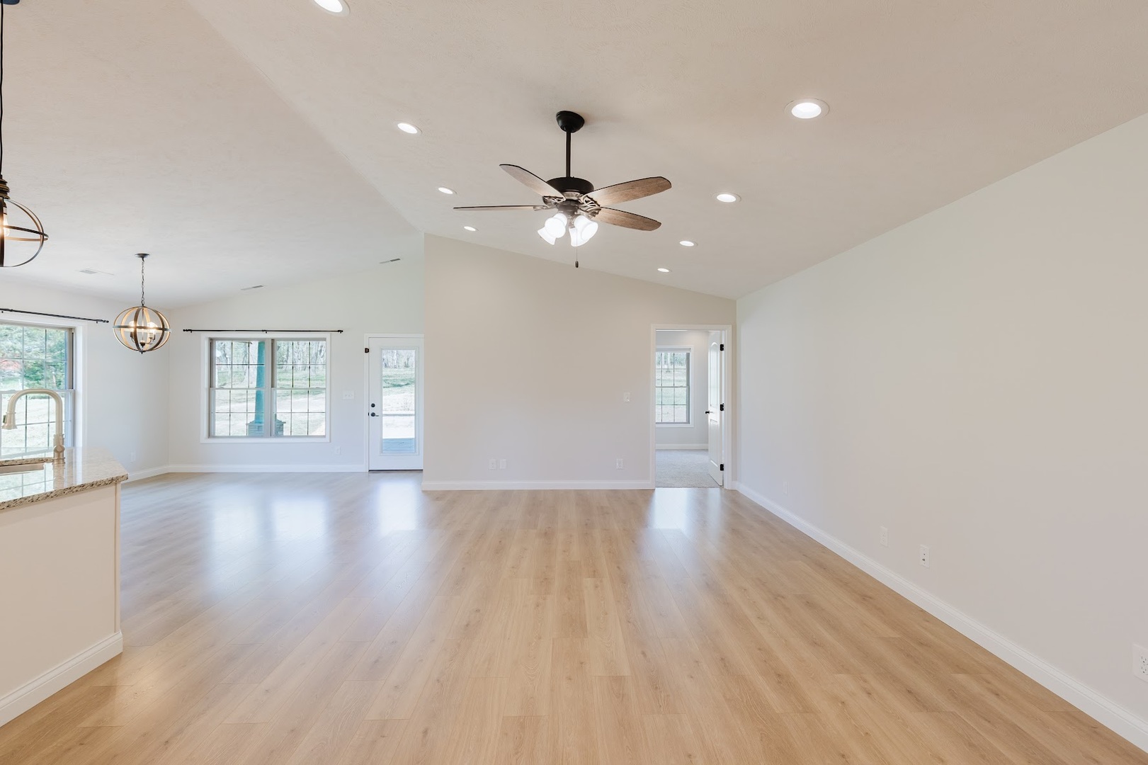 318 Whitney Lane Marion, IL 62959 - Photo 13 of 46