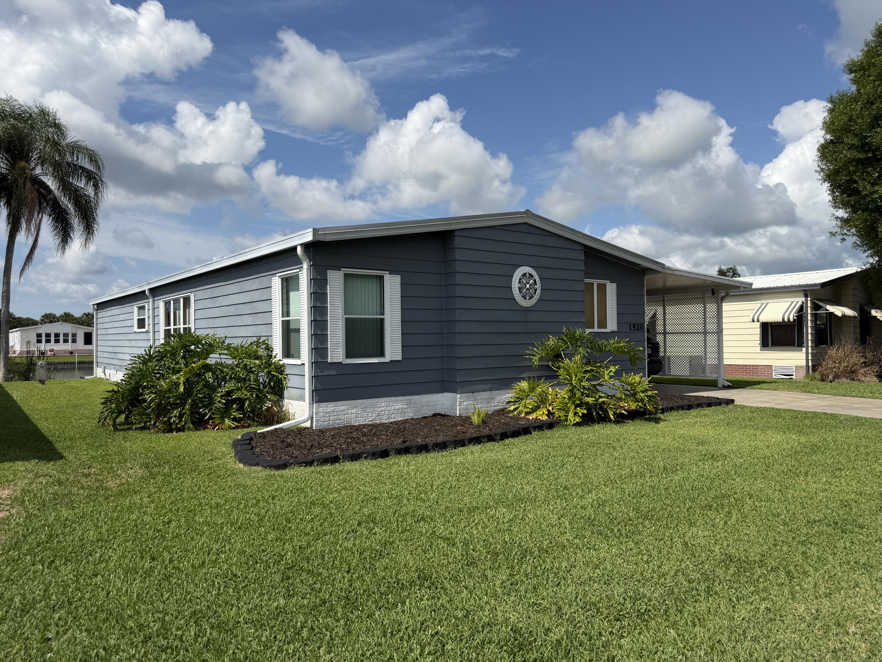 1520 Southwest 35th Circle Okeechobee, FL 34974 - Photo 2 of 31 IMG_2176