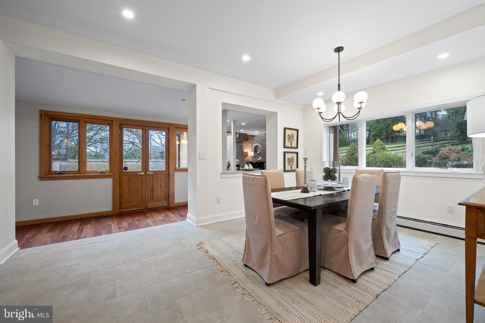 734 Brooke Road Wayne, PA 19087 - Photo 18 of 50 Breakfast area with enlarged picture window