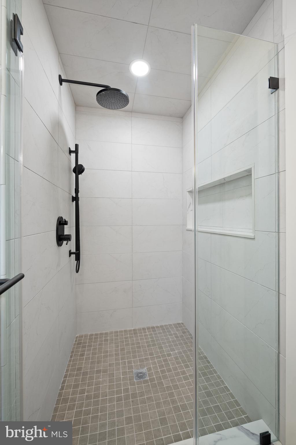 734 Brooke Road Wayne, PA 19087 - Photo 41 of 50 Frameless shower door