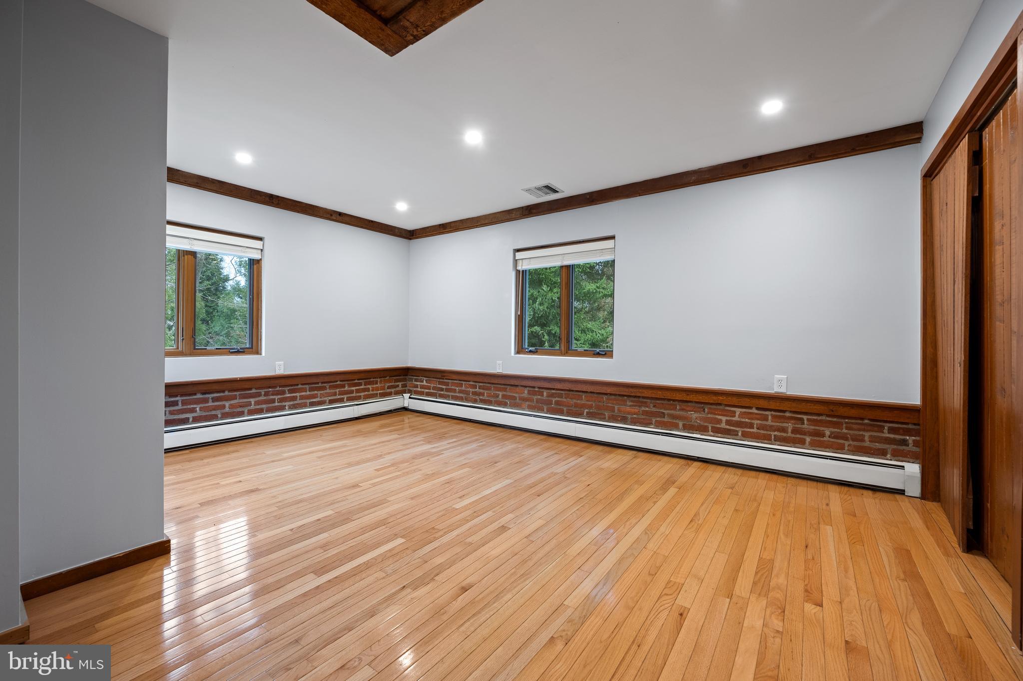 734 Brooke Road Wayne, PA 19087 - Photo 43 of 50 Large 3rd bedroom with double closets