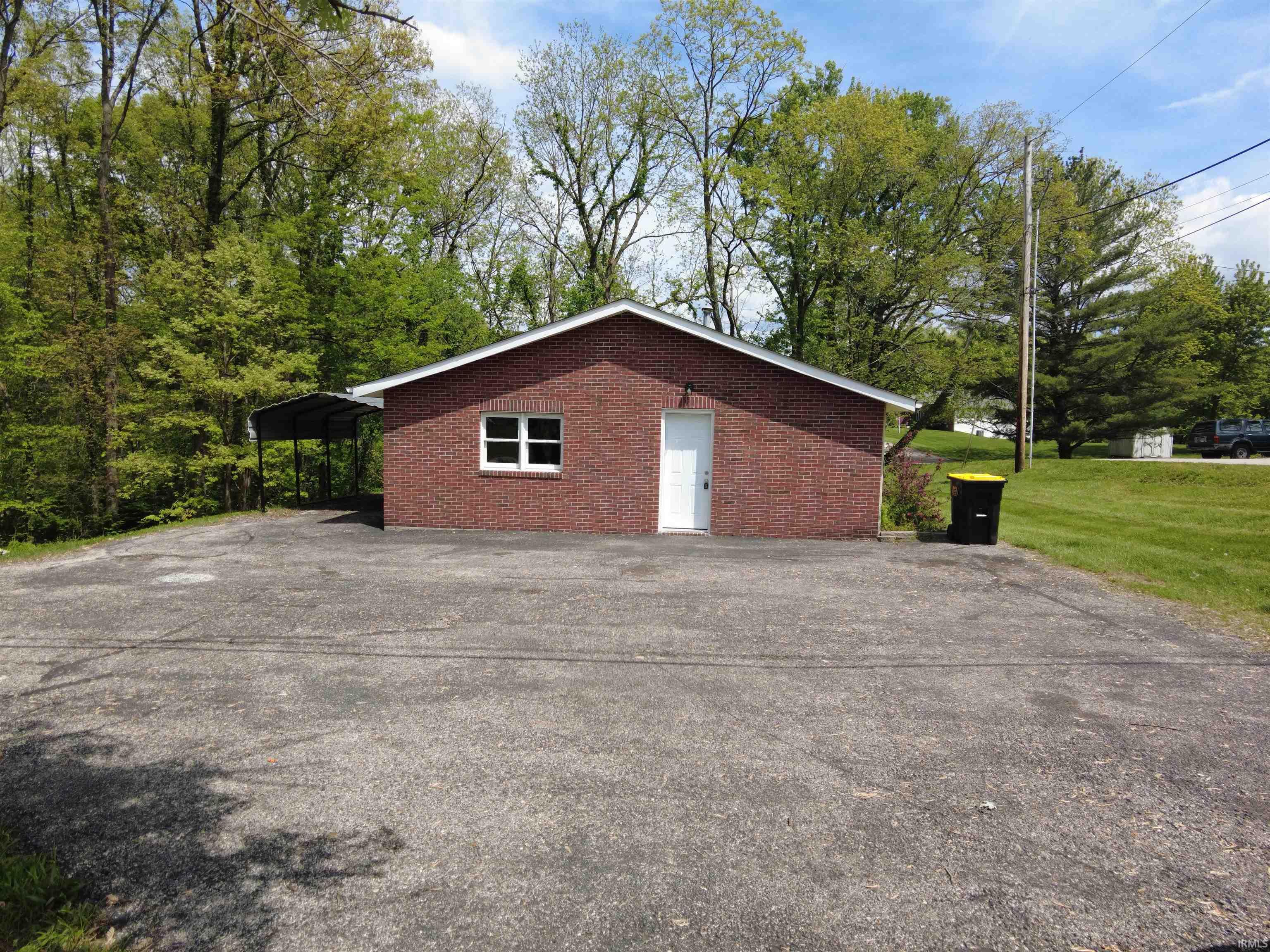 4702 North State Road Bedford, IN 47421 - Photo 2 of 15 Gallery Image 2