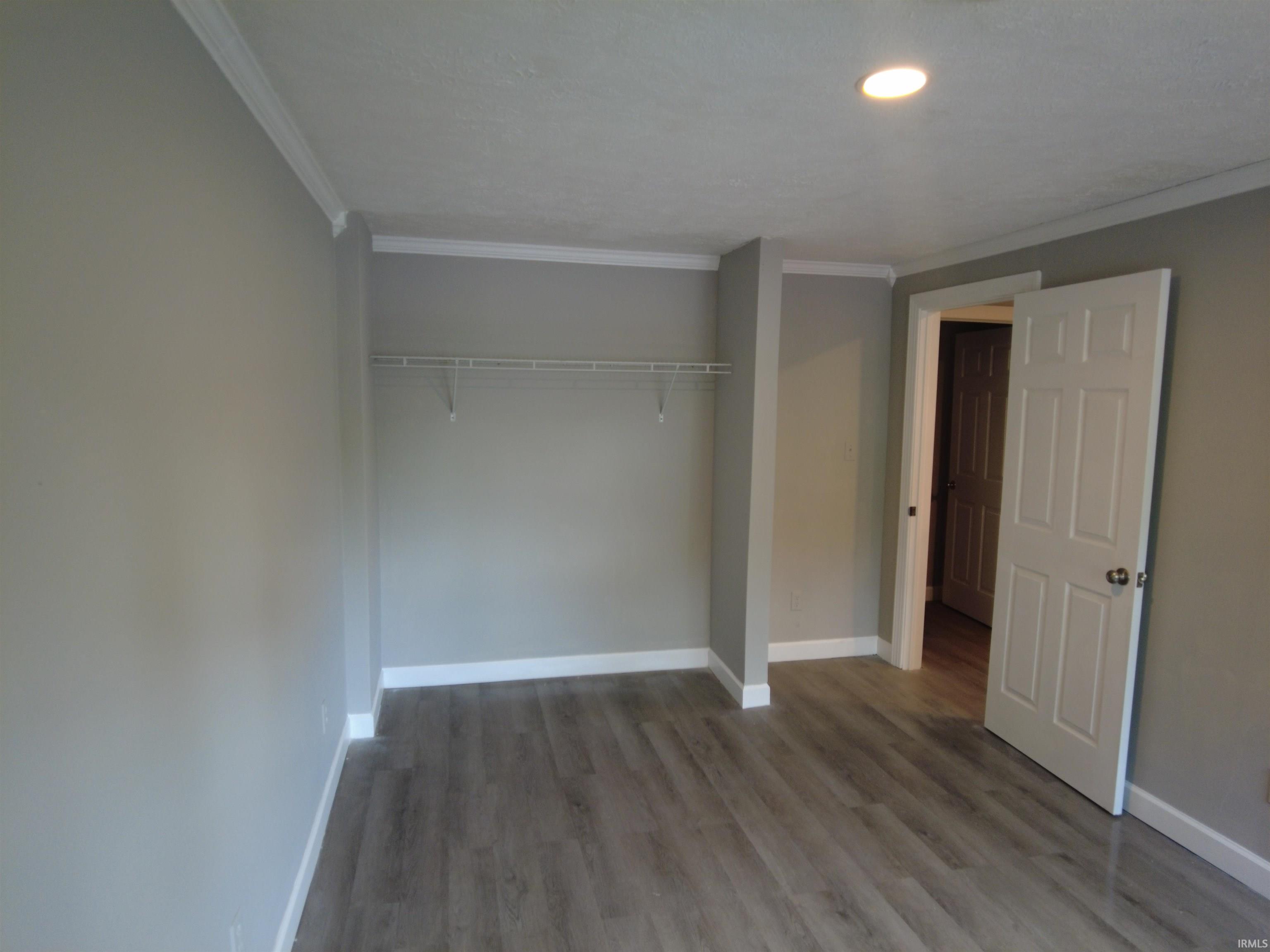 4702 North State Road Bedford, IN 47421 - Photo 9 of 15 Gallery Image 9