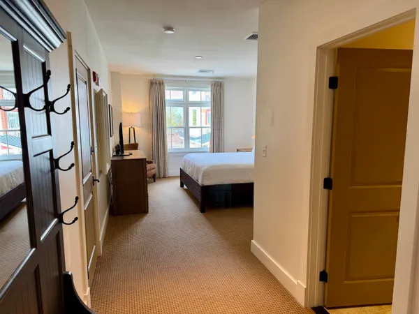 $210,000 | 102 Forest Drive, Unit 223 (PLUS LOCKOUT 225) INTERVAL I, Warren, VT 05674