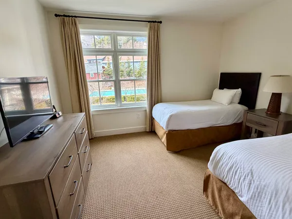 $210,000 | 102 Forest Drive, Unit 223 (PLUS LOCKOUT 225) INTERVAL I, Warren, VT 05674