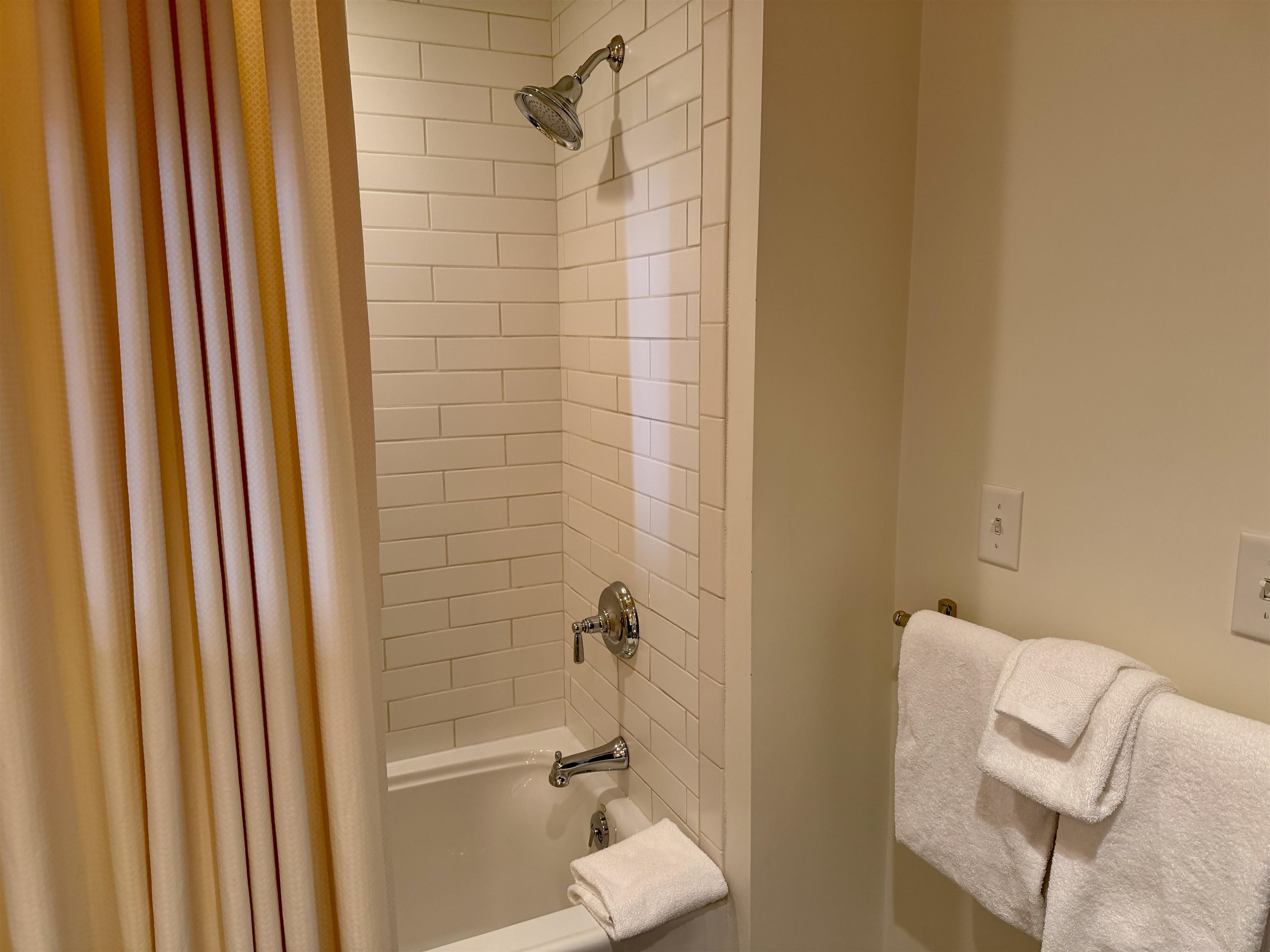 102 Forest Drive, Unit 223 (PLUS LOCKOUT 225) INTERVAL I Warren, VT 05674 - Photo 22 of 31