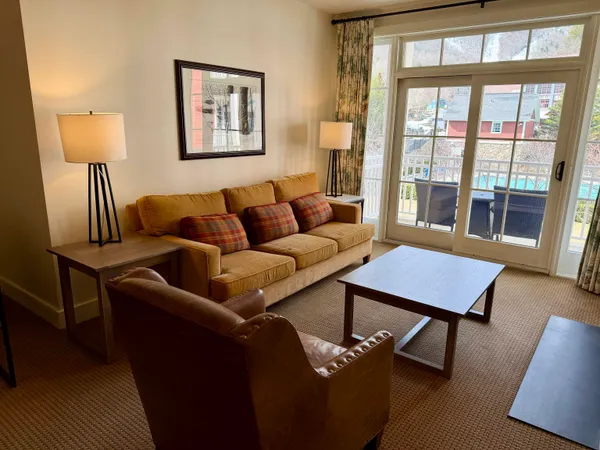 $210,000 | 102 Forest Drive, Unit 223 (PLUS LOCKOUT 225) INTERVAL I, Warren, VT 05674