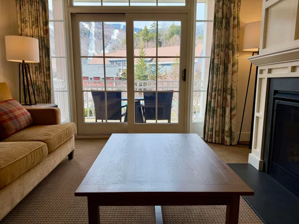 $210,000 | 102 Forest Drive, Unit 223 (PLUS LOCKOUT 225) INTERVAL I, Warren, VT 05674